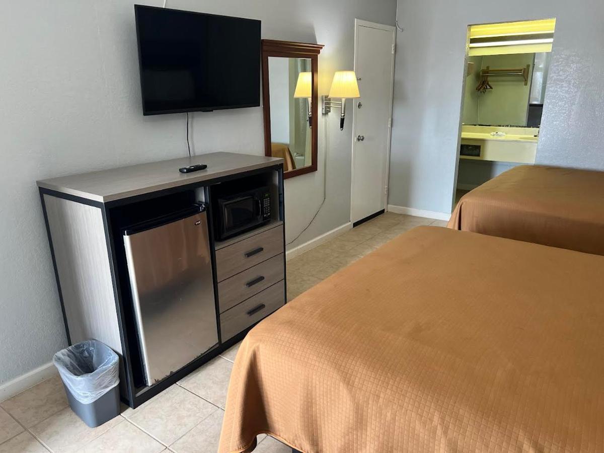 Executive Inn Mercedes Weslaco Экстерьер фото