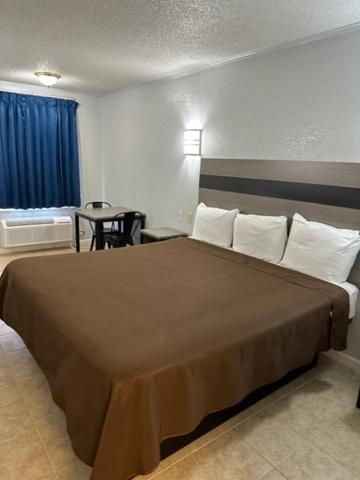 Executive Inn Mercedes Weslaco Экстерьер фото